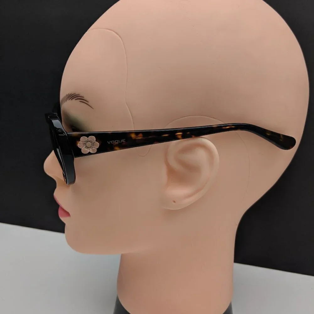 Vogue lens 56